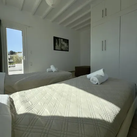 Willa Greystone & Sky Mykonos Tourlos