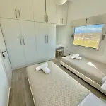Greystone & Sky Mykonos * Tourlos