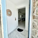 Villa Greystone & Sky Mykonos Tourlos